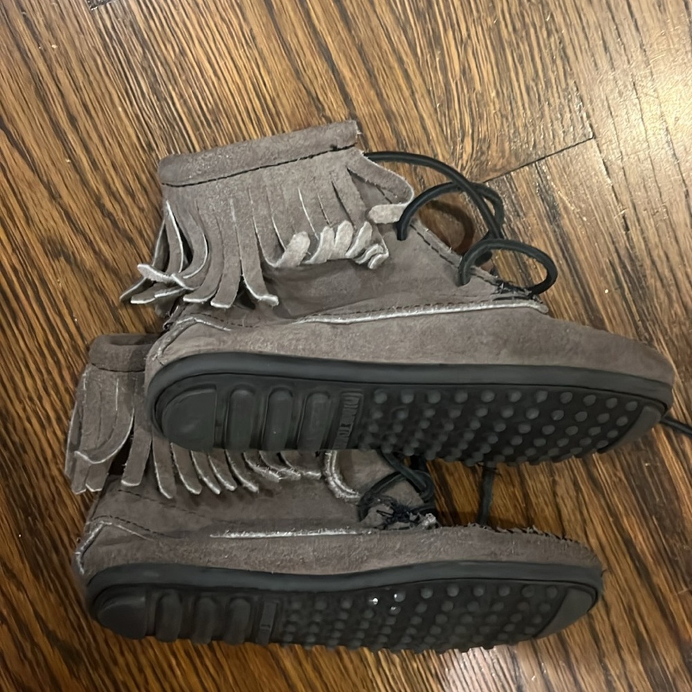 Toddler Minnetonka Moccasin Lace Up Gray Boots